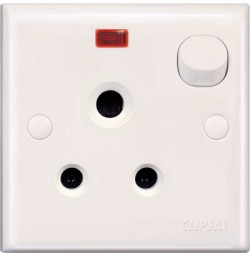 E15/5N 5A 3 Pin Round Switched Socket with Neon